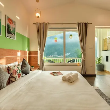 Zostel Plus Rishikesh, Mohanchatti Exterior photo