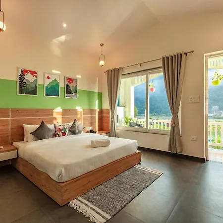 Zostel Plus Rishikesh, Mohanchatti Exterior photo