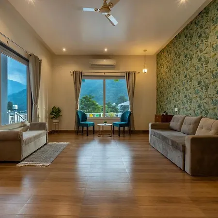 Zostel Plus Rishikesh, Mohanchatti Exterior photo