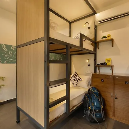 Zostel Plus Rishikesh, Mohanchatti Exterior photo